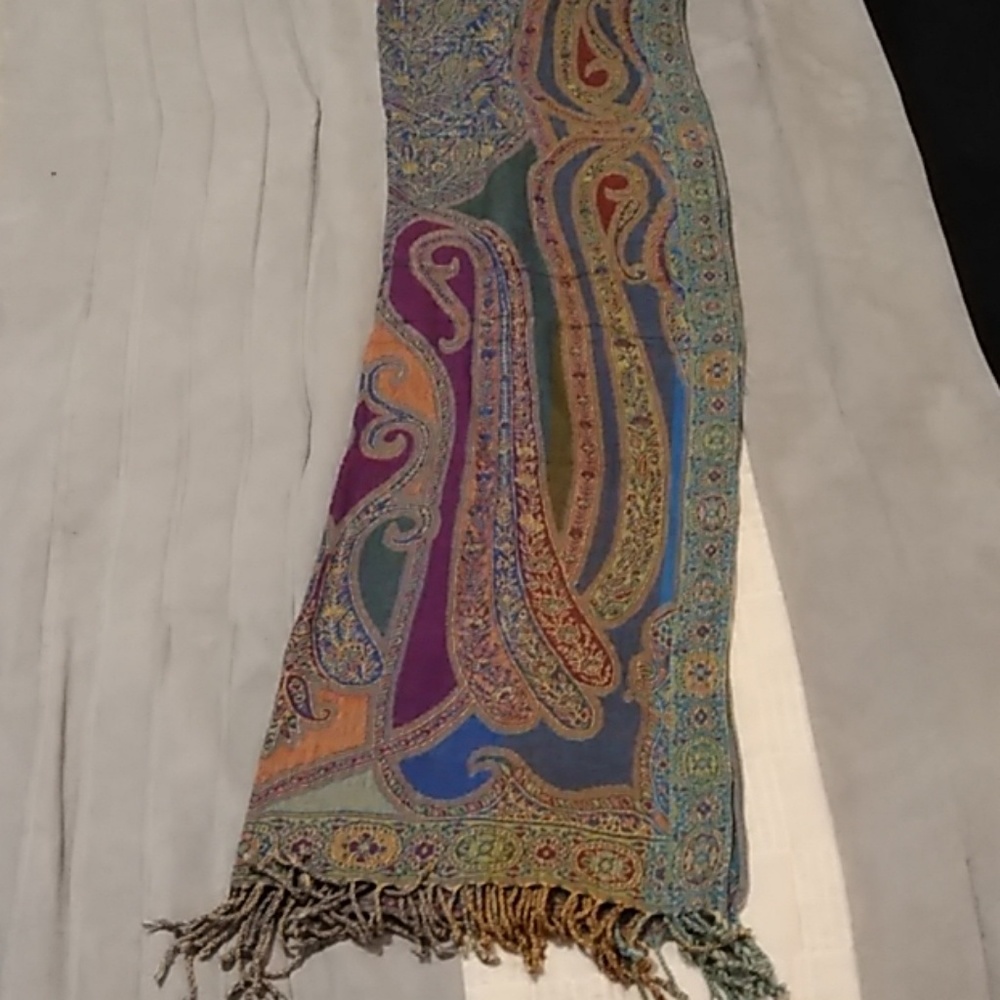 Women 🧣 scarf